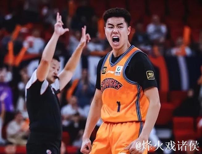 俱乐部杯-李添荣20分上海胜山西 洛夫顿24+12