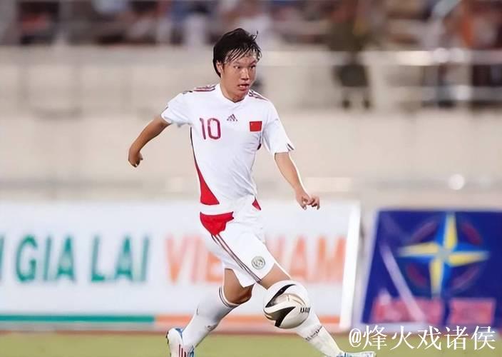 邓卓翔将继续带队 武汉三镇正抓紧解决转会禁令